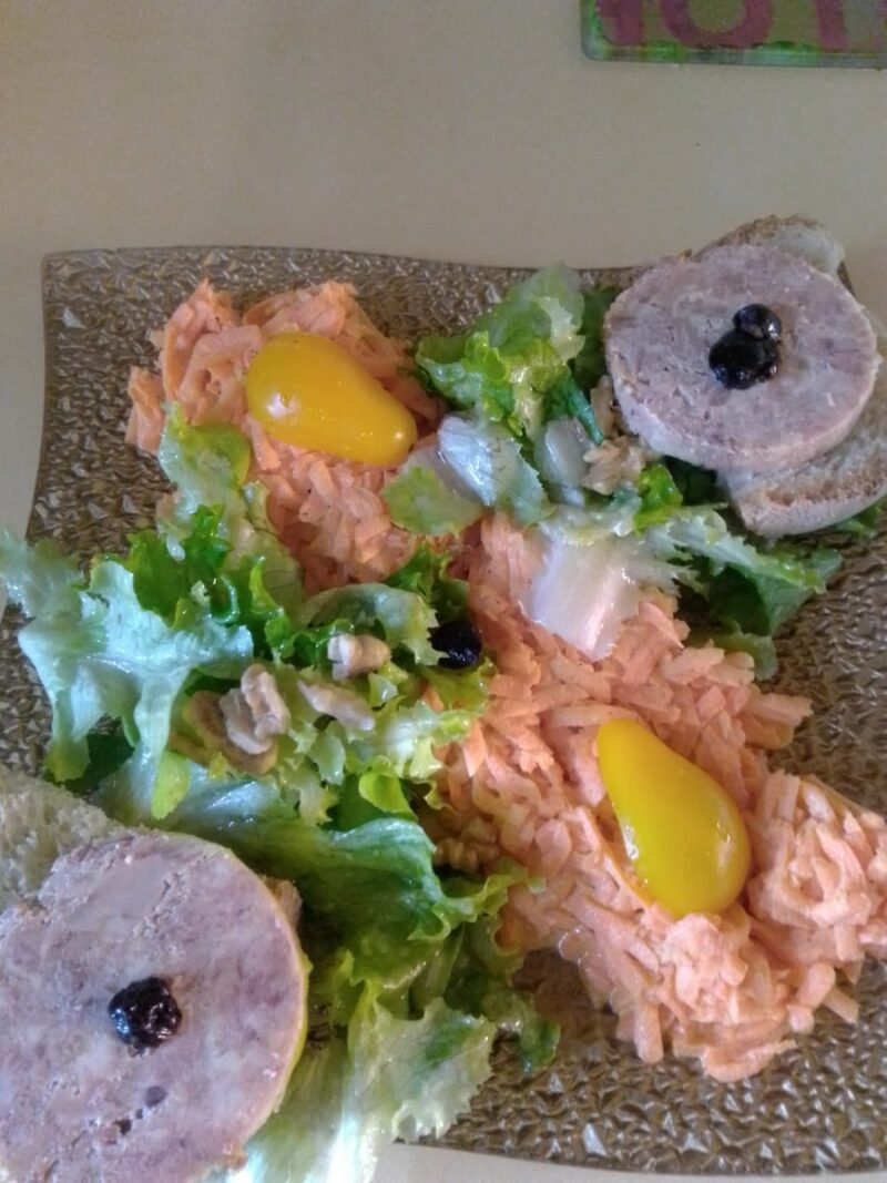 Rillettes au foie gras avec crudités du potager : Rillettes au foie gras avec crudités du potager